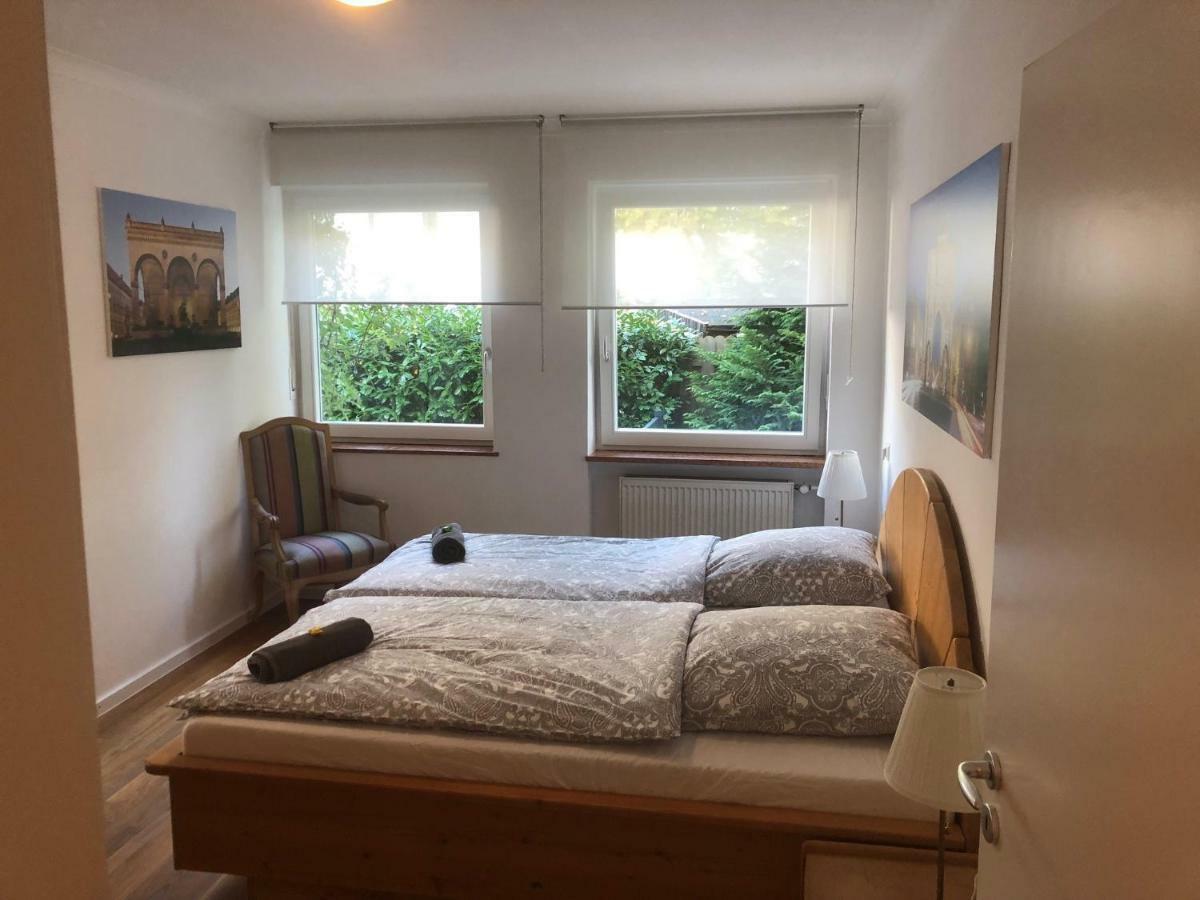 Ferienwohnung Messewohnung Muenchen Ost Forstern المظهر الخارجي الصورة