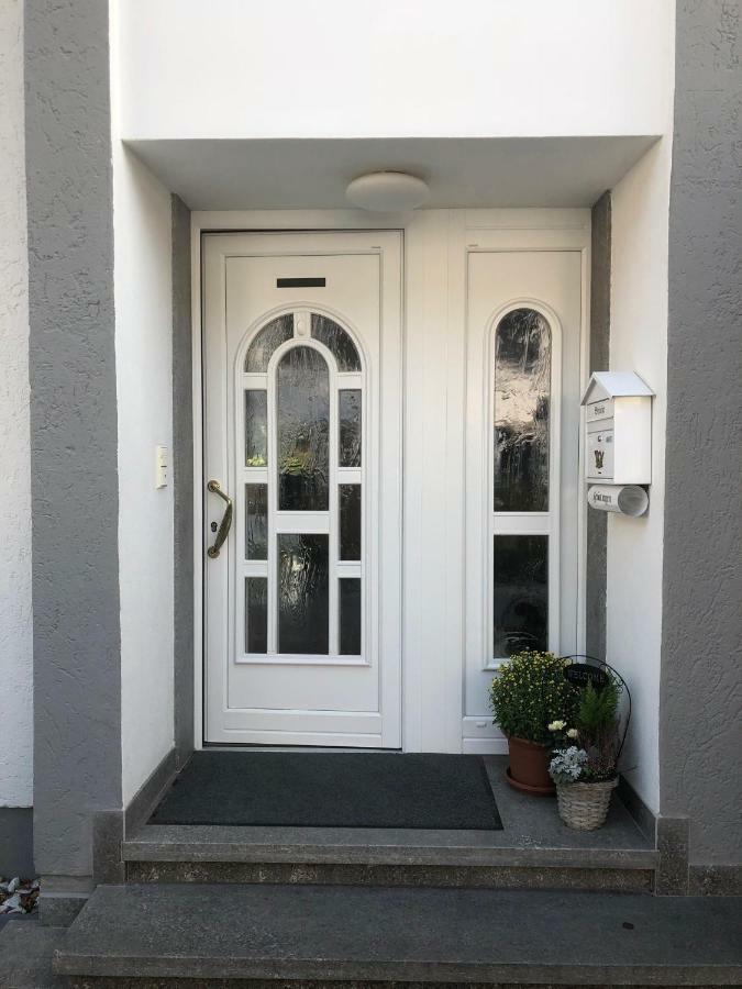 Ferienwohnung Messewohnung Muenchen Ost Forstern المظهر الخارجي الصورة