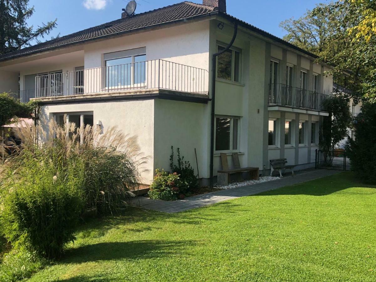 Ferienwohnung Messewohnung Muenchen Ost Forstern المظهر الخارجي الصورة